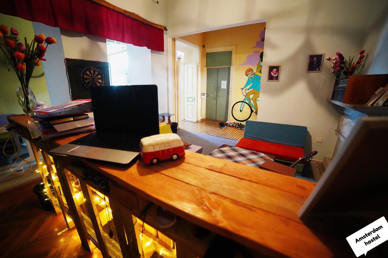 Amsterdam Hostel 巴库 外观 照片