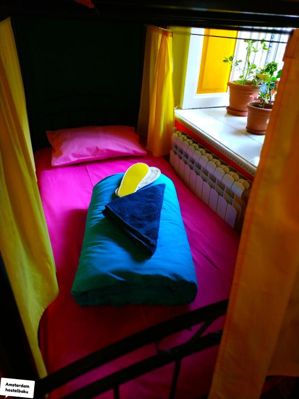 Amsterdam Hostel 巴库 外观 照片